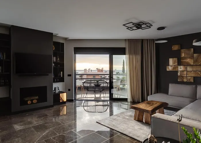 Athenian Riviera Luxurious Residence